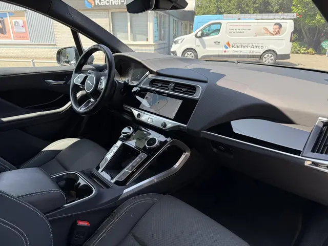 Jaguar I-PACE EV320 S Aut. Bus Pack 90kWh 2020 Elektrisch 16