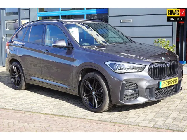 BMW X1 SDrive18i High ExecutiveM-Sport 2021 Benzine