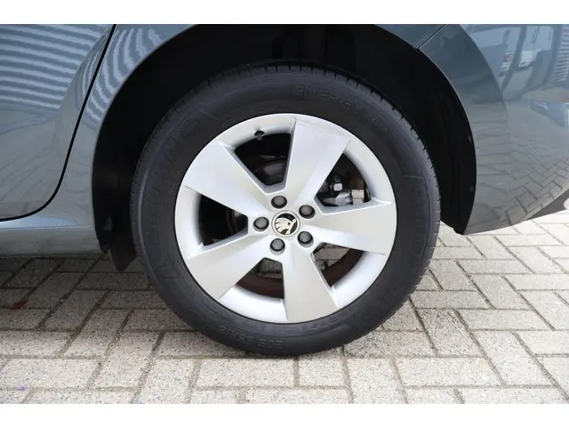 Škoda Scala 1.5 Sport Business 2020 Benzine 21