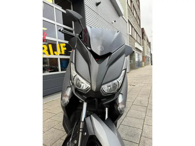 Yamaha X MAX Scooter 400 ABS 2017 Benzine 4