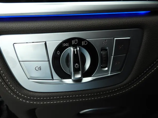 BMW 7 Serie 750i xDrive 2021 Benzine 33