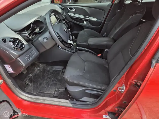 Renault Clio Estate 0.9 TCe Dynamique 2015 Benzine 8
