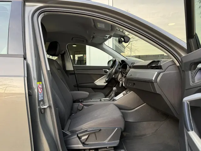 Audi Q3 35 TFSI Advanced 2018 Benzine 21