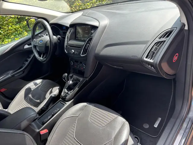Ford Focus Wagon 1.0 Titanium 2016 Benzine 20
