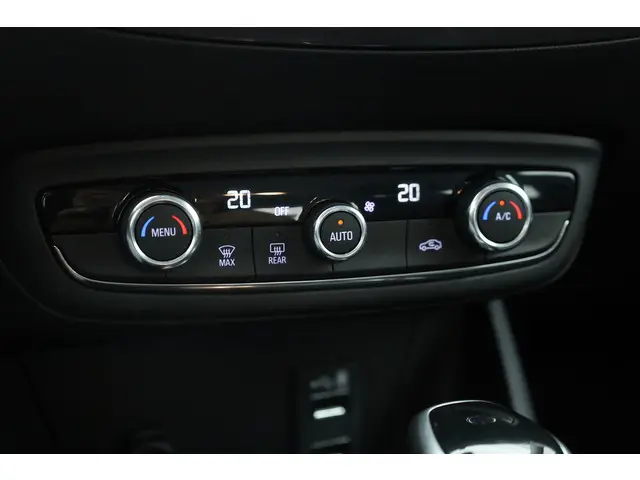Opel Crossland X 1.2 Turbo Innovation Aut. 2019 Benzine 17