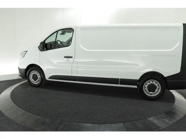 Renault Trafic 2.0 dCi 150 T30 L2H1 Comfort 2024 Diesel 50