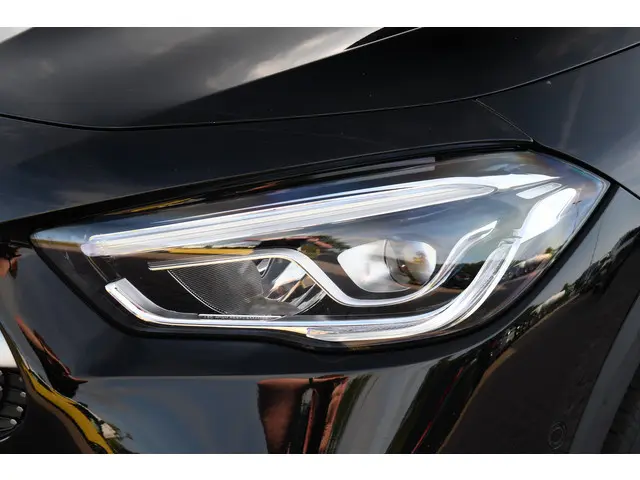 Mercedes-Benz GLA 250 e AMG 2021 Hybride Benzine 35