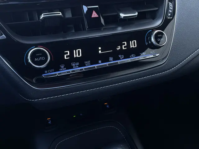 Suzuki Swace 1.8 Hybrid Style 2021 Hybride Benzine 20