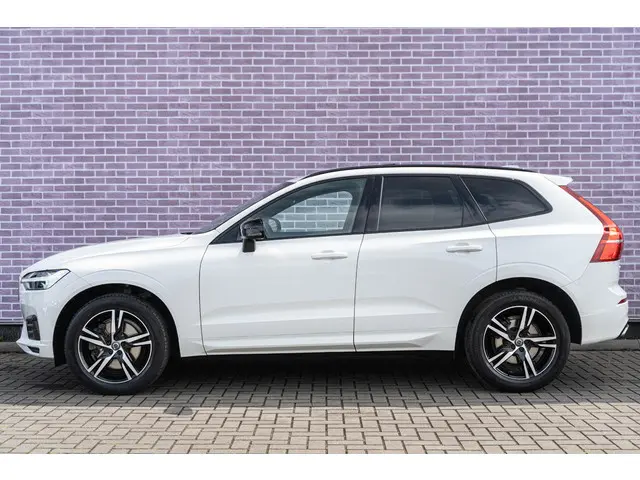 Volvo XC60 T4 Aut. R-Design 2020 Benzine 2
