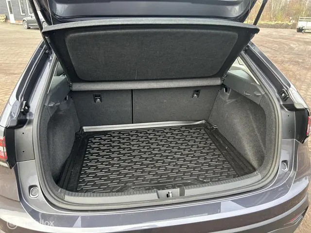 Volkswagen Taigo 1.0 TSI Life Business 2023 Benzine 13