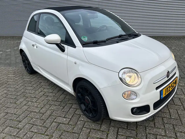 Fiat 500C 1.2 Lounge Cabrio Sportuitvoering 2014 Benzine 6