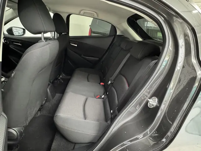 Mazda 2 1.5 Skyactiv-G Sportive 2022 Benzine 12