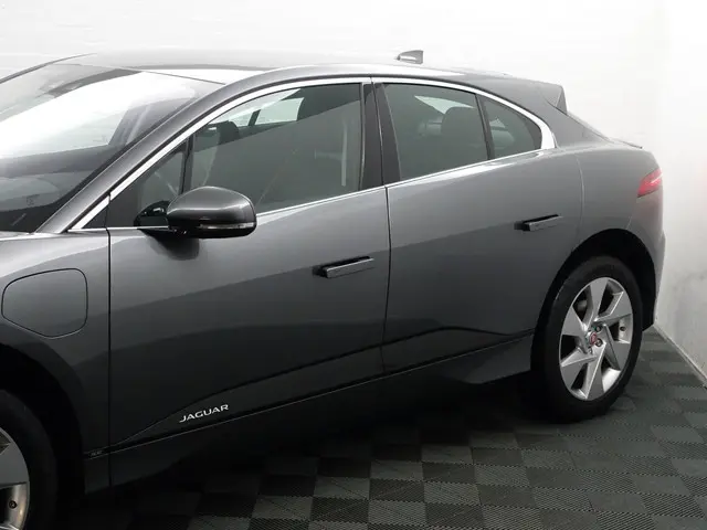 Jaguar I-PACE EV400 SE 90 kWh Aut- 2018 Elektrisch 27