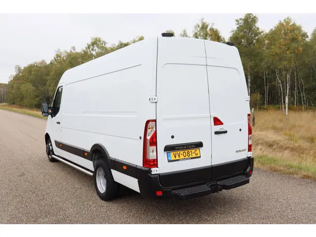Renault Master T35 2.3 dCi L3H3 DL 2016 Diesel 9