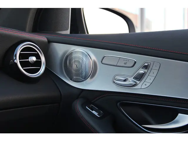 Mercedes-Benz GLC AMG 43 4MATIC 2017 Benzine 24