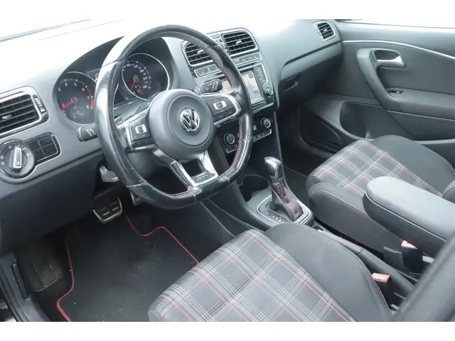 Volkswagen Polo 1.8 TSI GTI - PANO / DSG / NAVI / VOL! 2015 Benzine 5
