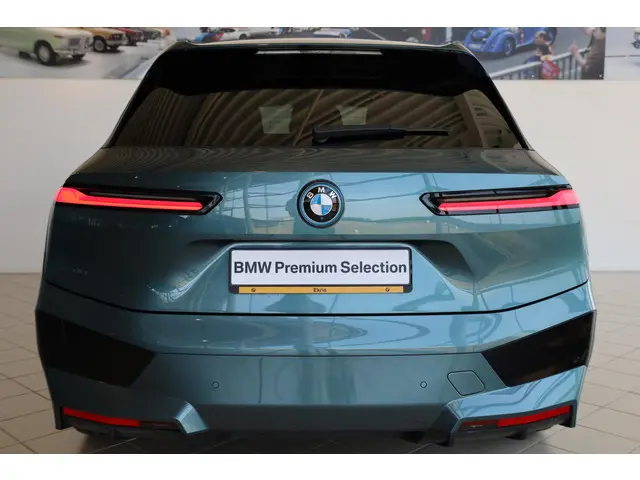 BMW iX xDrive40 High Executive 77 kWh 2022 Elektrisch 5