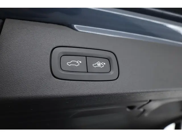 Volvo V60 2.0 T8 Inscription 2022 Hybride Benzine 33