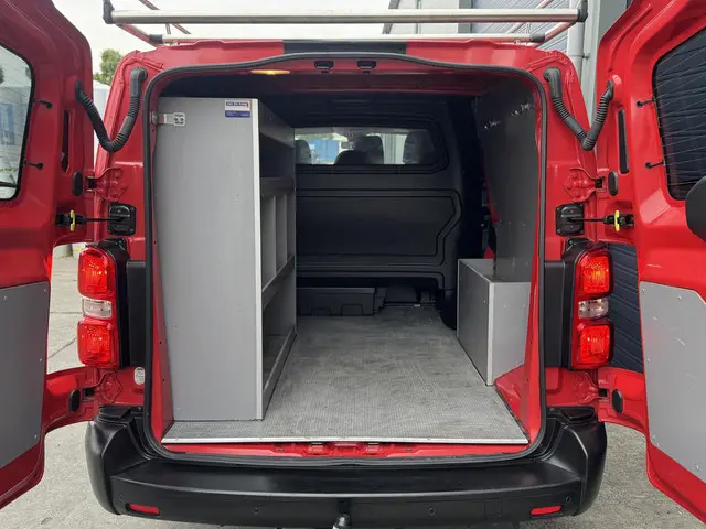 Toyota ProAce Worker 2.0 D-4D Live DC 2022 Diesel 19