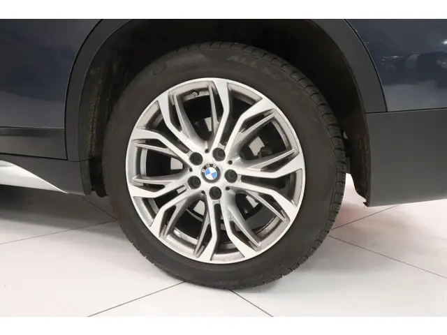 BMW X1 sDrive20i Orange Edition III 2019 Benzine 28