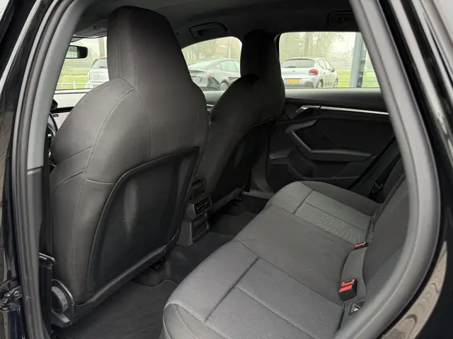 Audi A3 Sportback 30 TFSI Aut. Advanced ed. 2021 Benzine 14