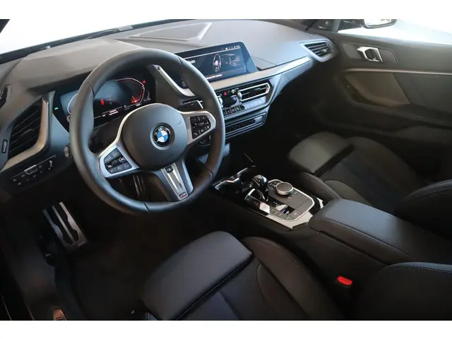 BMW 2 Serie Gran Coupé 218i 2025 Benzine 9