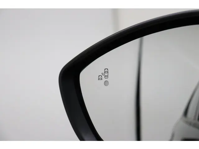 Citroën C3 1.2T 110pk Automaat Shine 2023 Benzine 27