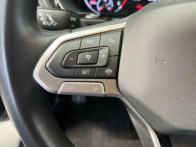 Volkswagen T-Cross 1.0 Tsi 110pk Life 2023 Benzine 9
