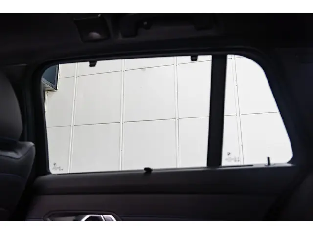 BMW 3 Serie Touring 320e 2024 Hybride Benzine 29