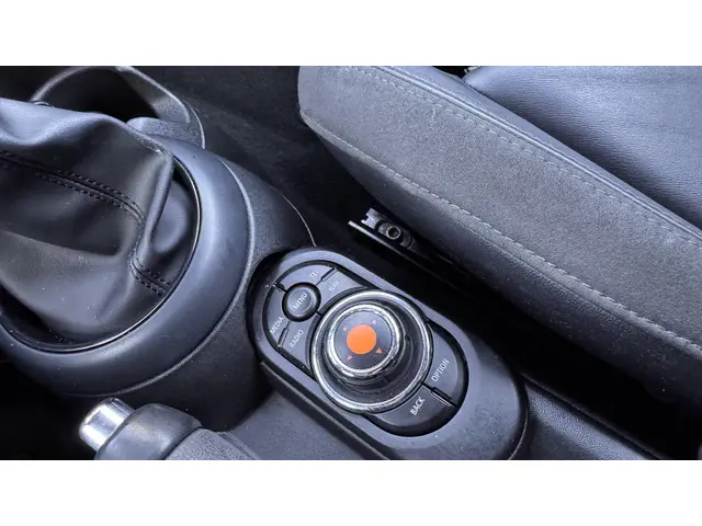 MINI Cooper Mini 1.5 Business 2018 Benzine 17