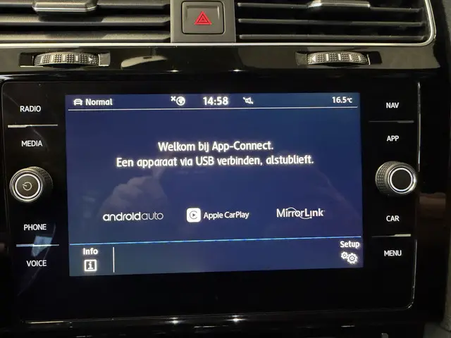 Volkswagen Golf 2.0 TSI 4Motion R 2019 Benzine 15