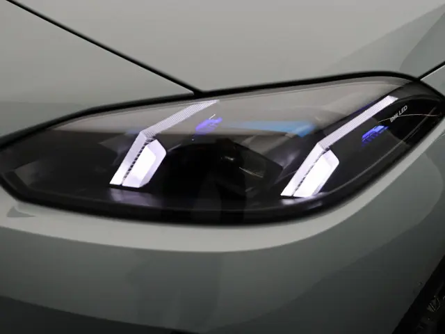 BMW 2 Serie Gran Coupé 220 2026 Benzine 7