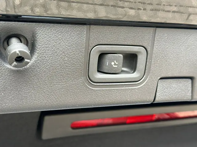 Mercedes-Benz CLA 250 4MATIC Premium Plus 2022 Benzine 9