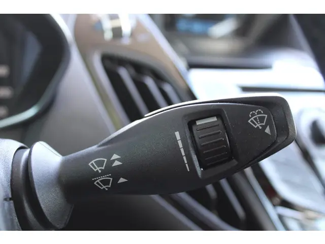 Ford B-MAX 1.0 EcoBoost 120 PK Titanium 2012 Benzine 15