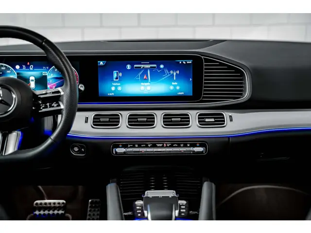 Mercedes-Benz GLE 450 2023 Benzine 33