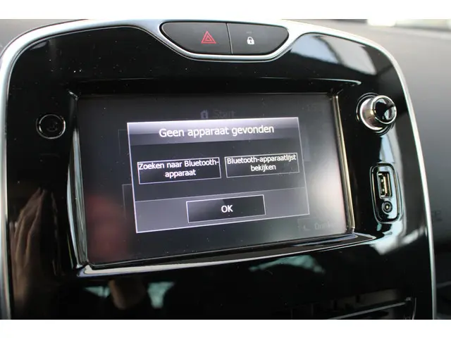 Renault Clio 0.9 TCe ECO Night&Day 2015 Benzine 28