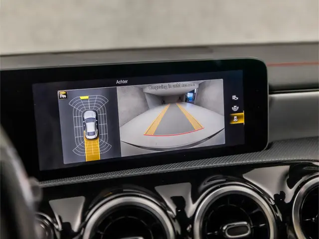 Mercedes-Benz CLA 200 AMG Sport 2019 Benzine 16