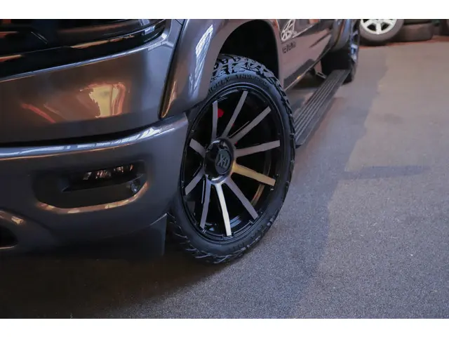 Dodge Ram 1500 5.7 V8 Limited 2024 LPG/Gas 5