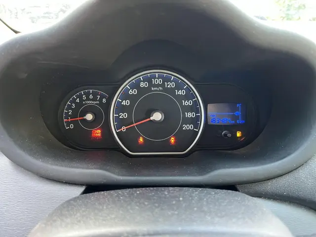 Hyundai i10 1.0 i-Drive Cool 2013 Benzine 4