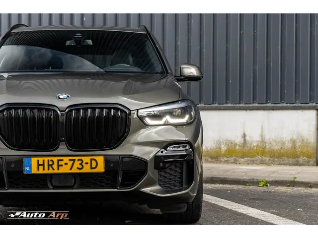 BMW X5 xDrive45e M-sport Manhattan 2021 Hybride Benzine 10