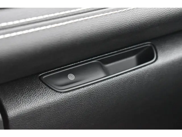 Renault Grand Scénic TCe 140 EDC Intens 2021 Benzine 28