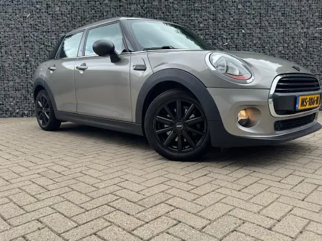 MINI One 2