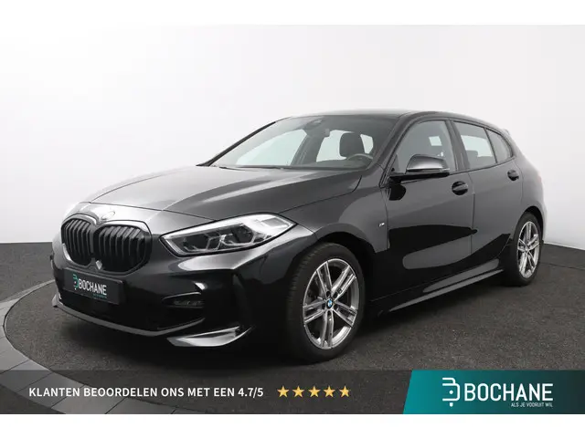 BMW 1 Serie 118i Business Edition 2022 Benzine