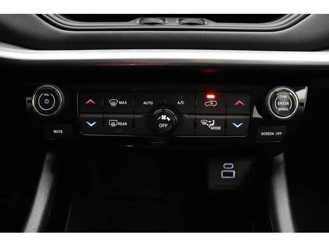 Jeep Compass 1.5T e-Hybrid Altitude 2024 Hybride Benzine 23