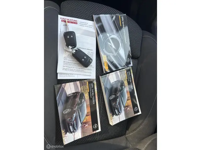 Opel Zafira Tourer 1.4 Cosmo 7 personen 2015 Benzine 13