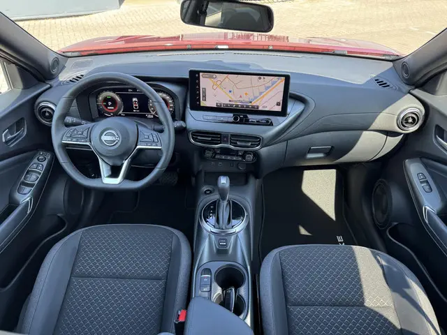 Nissan Juke 1.6 Hybrid N-Connecta 2025 Hybride Benzine 13