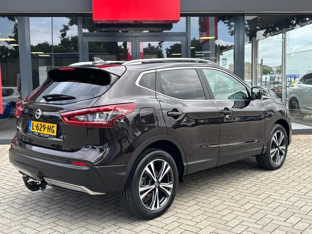 Nissan QASHQAI DIG-T 140 MT Design Edition 2021 Benzine 4