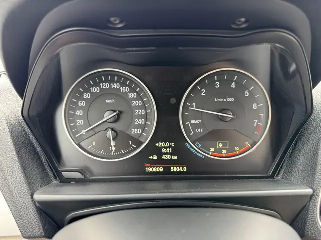 BMW 1 Serie 116i High Executive 2013 Benzine 16