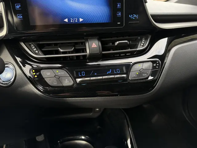 Toyota C-HR 1.8 Aut. Hybrid Style 2018 Hybride Benzine 30