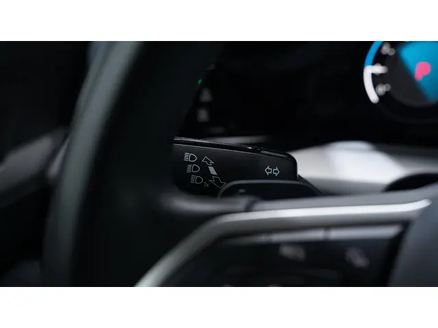 Volkswagen Golf Variant 1.0 eTSI Life 2023 Benzine 17